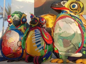 博物館雕塑：用垃圾雕塑，作品寓意深刻